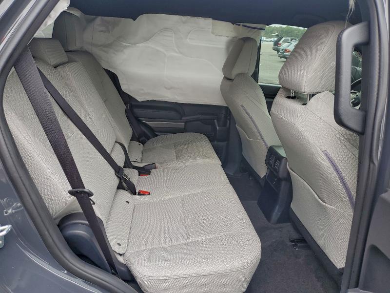 94221535 :رقم المزاد ، JTEVA5AR3S5005062 vin ، 2025 Toyota 4runner Sr مزاد بيع