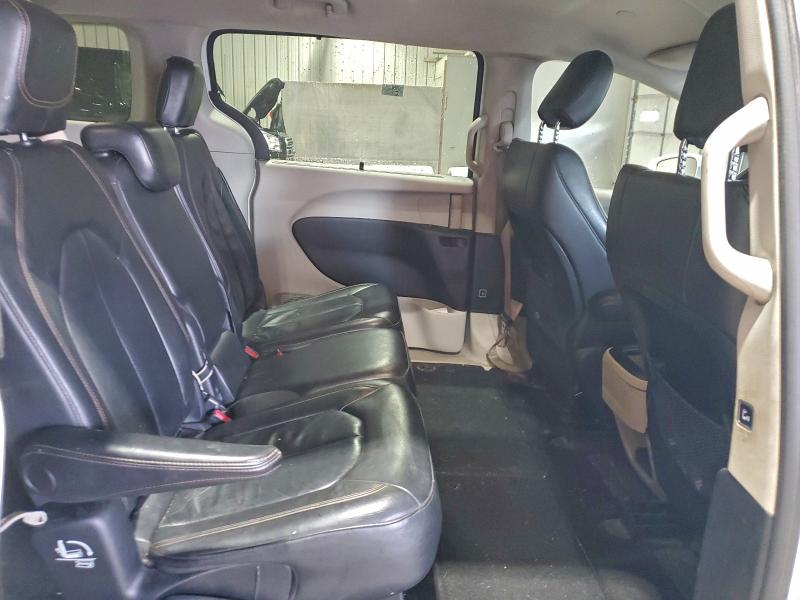 96149695 :رقم المزاد ، 2C4RC1BG2HR520958 vin ، 2017 Chrysler Pacifica مزاد بيع