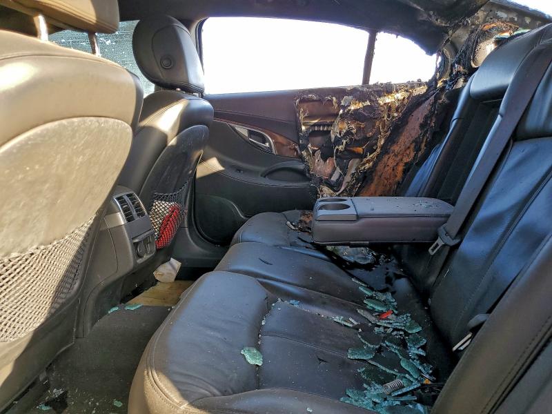 97306125 :رقم المزاد ، 1G4GC5EG1AF275590 vin ، 2010 Buick Lacrosse مزاد بيع