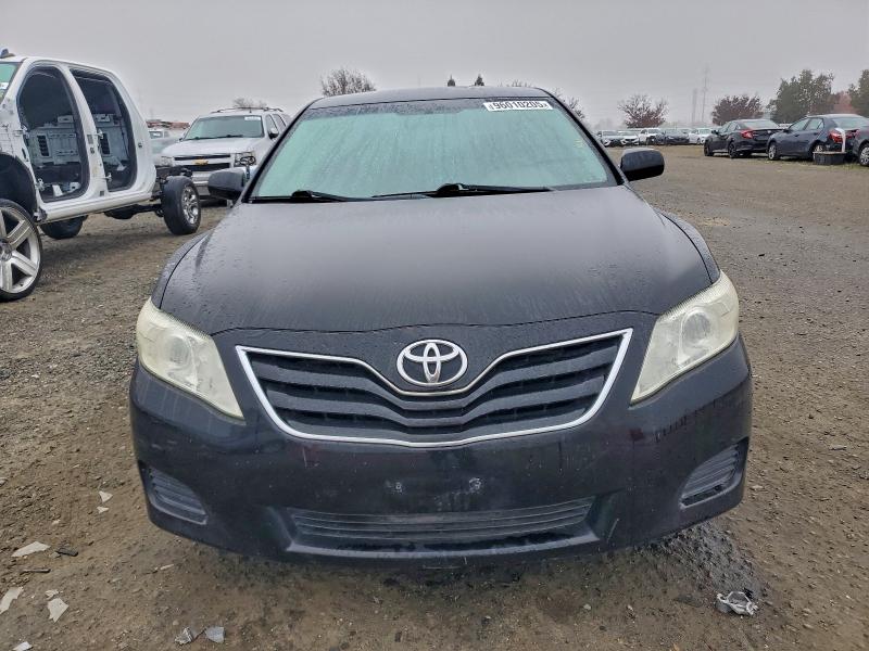 2011 Toyota Camry Base მანქანა იყიდება აუქციონზე, vin: 4T1BF3EK1BU180714, აუქციონის ნომერი: 96010205