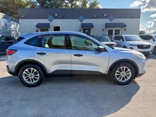Продажа на аукционе авто 2022 Ford Escape S, vin: 1FMCU0F66NUB62157, номер лота: 98205035