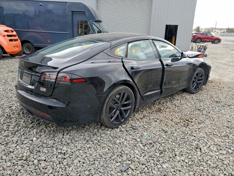 Продажа на аукционе авто 2022 Tesla Model S, vin: 5YJSA1E69NF483165, номер лота: 96639025