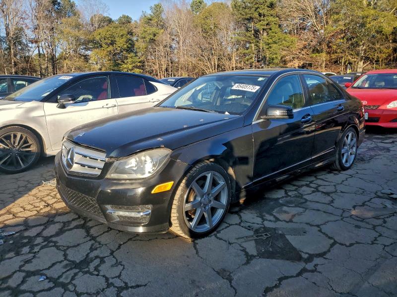 2014 Mercedes-benz C მანქანა იყიდება აუქციონზე, vin: WDDGF4HB1EG254136, აუქციონის ნომერი: 95405175
