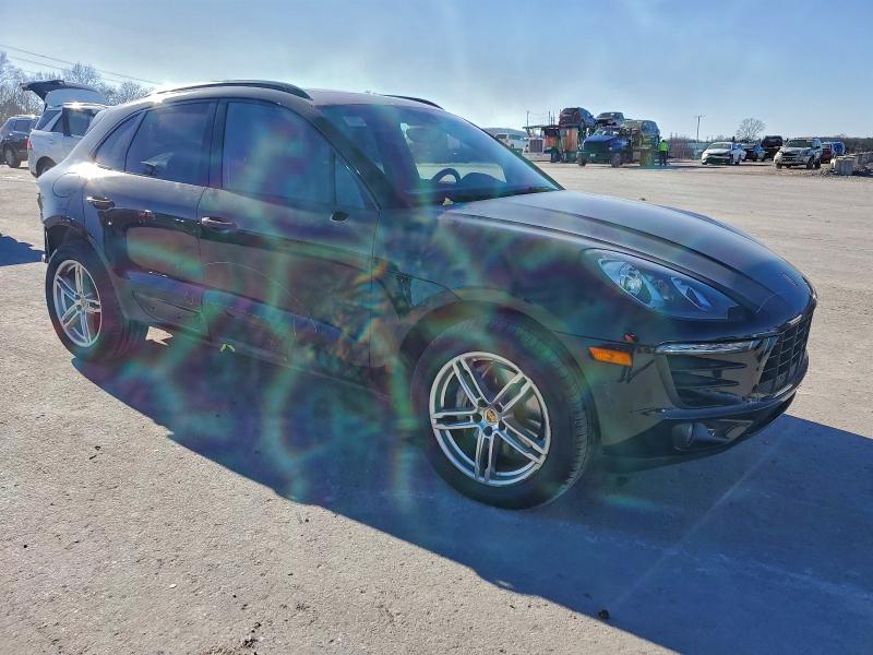 99104295 :رقم المزاد ، WP1AB2A55HLB10068 vin ، 2017 Porsche Macan مزاد بيع