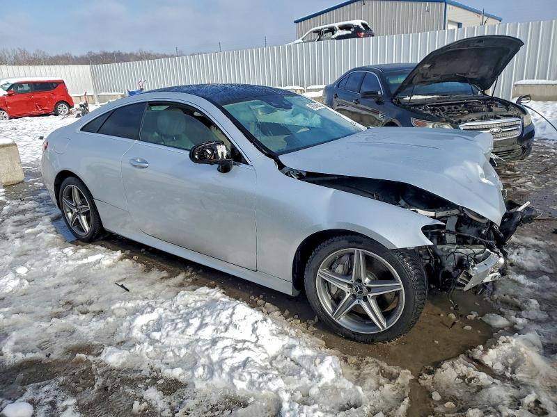 96294695 :رقم المزاد ، WDD1J6FBXJF039082 vin ، 2018 Mercedes-benz E مزاد بيع