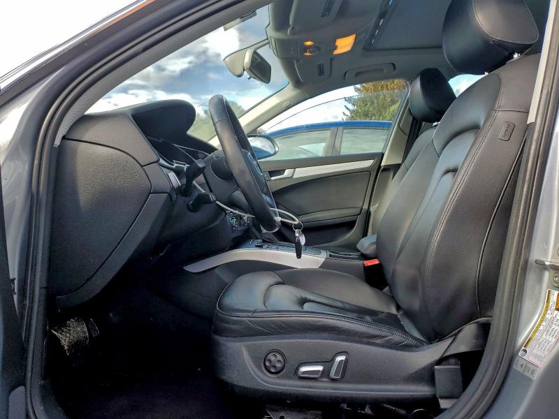 94811035 :رقم المزاد ، WAUBFAFL9FN042948 vin ، 2015 Audi A4 مزاد بيع