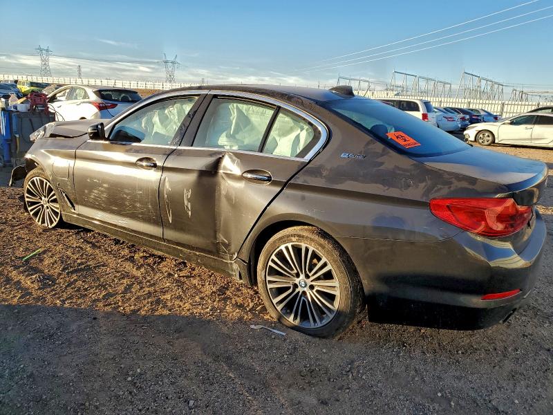 97210965 :رقم المزاد ، WBAJB1C59JB084611 vin ، 2018 Bmw 530xe مزاد بيع