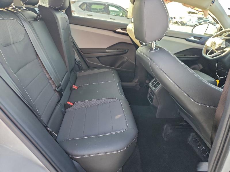98077145 :رقم المزاد ، 3VVVX7B24PM363547 vin ، 2023 Volkswagen Taos Se مزاد بيع