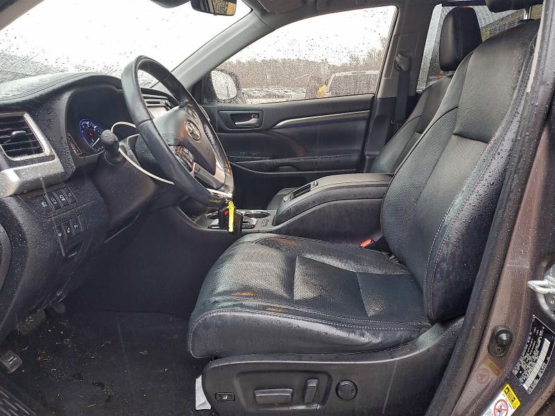 95660525 :رقم المزاد ، 5TDDZRFH3KS944920 vin ، 2019 Toyota Highlander مزاد بيع