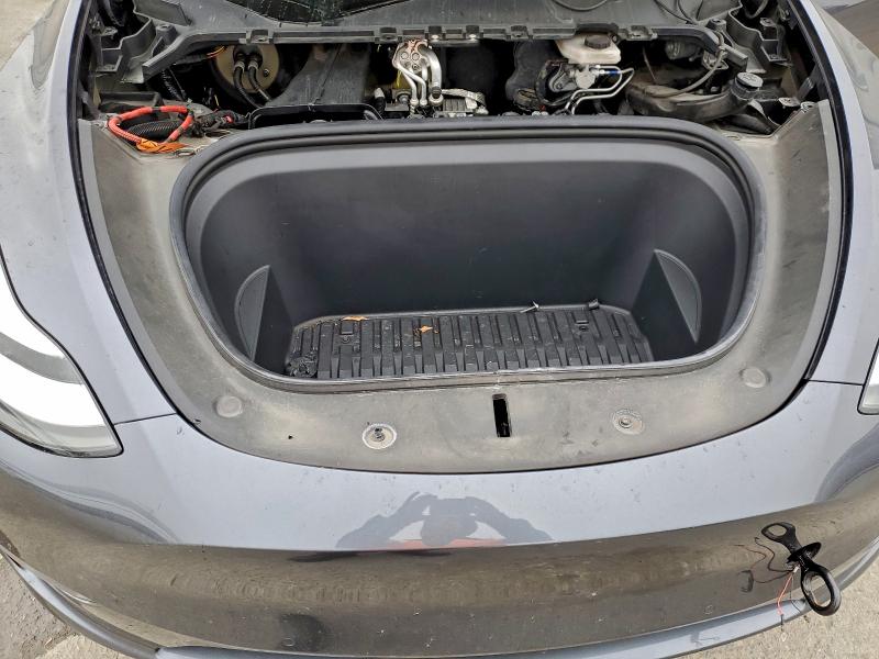 97030755 :رقم المزاد ، 5YJYGDEE1MF232852 vin ، 2021 Tesla Model Y مزاد بيع