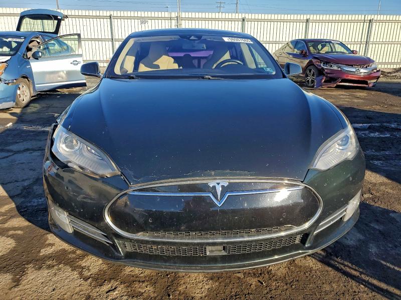 98007665 :رقم المزاد ، 5YJSA1S18EFP50997 vin ، 2014 Tesla Model S مزاد بيع