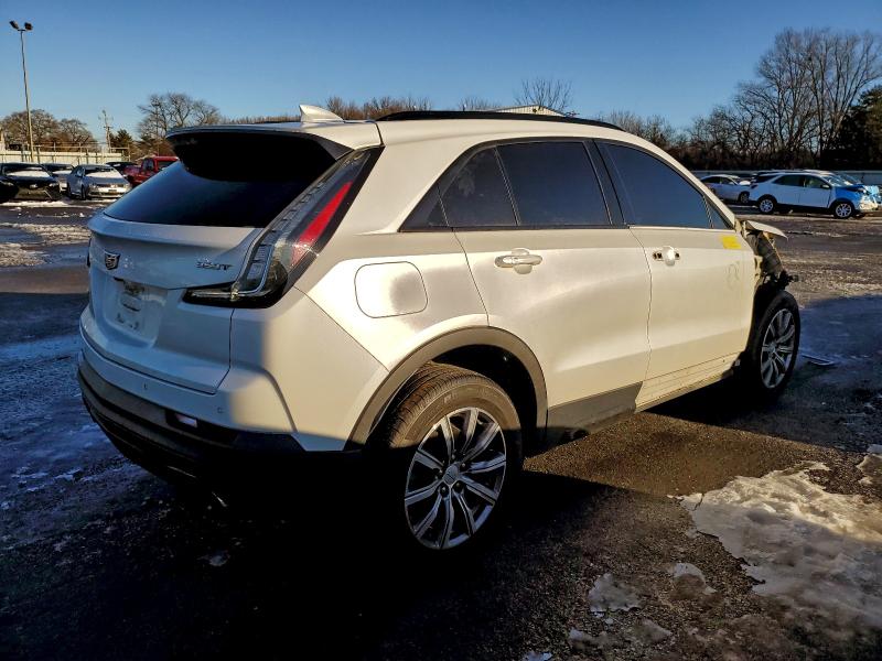 2020 Cadillac Xt4 მანქანა იყიდება აუქციონზე, vin: 1GYFZFR44LF075997, აუქციონის ნომერი: 96887405