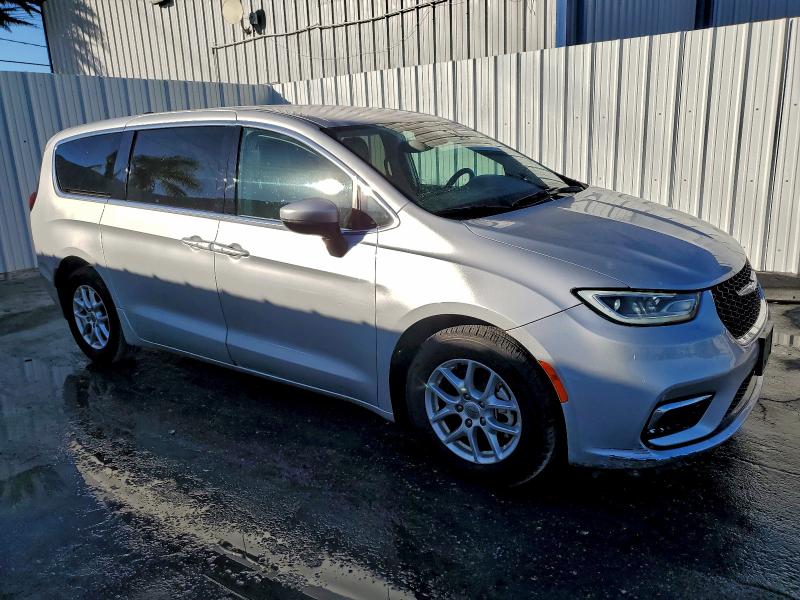 99220555 :رقم المزاد ، 2C4RC1BG7PR582077 vin ، 2023 Chrysler Pacifica T مزاد بيع