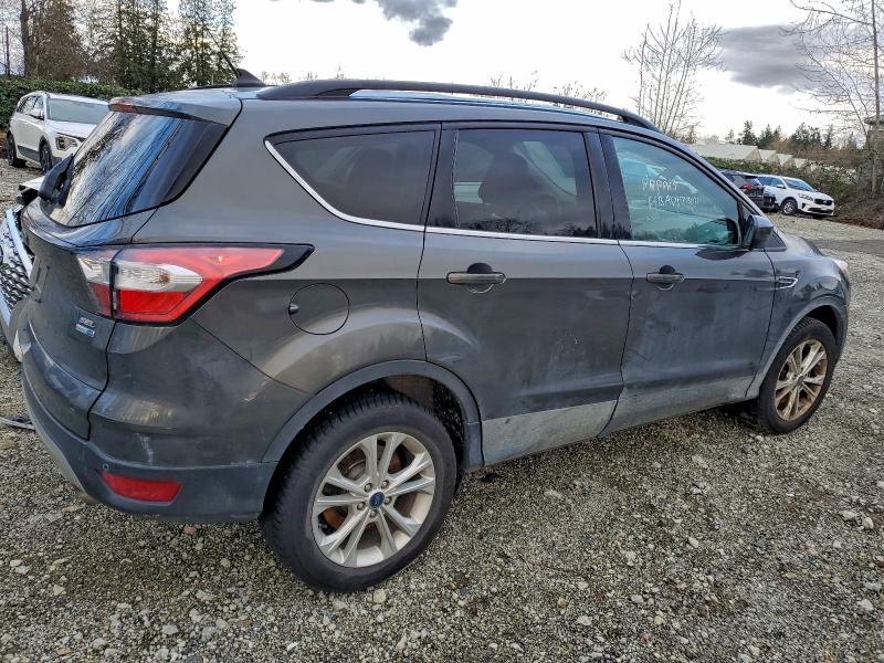 96822535 :رقم المزاد ، 1FMCU9HD8JUD24560 vin ، 2018 Ford Escape Sel مزاد بيع