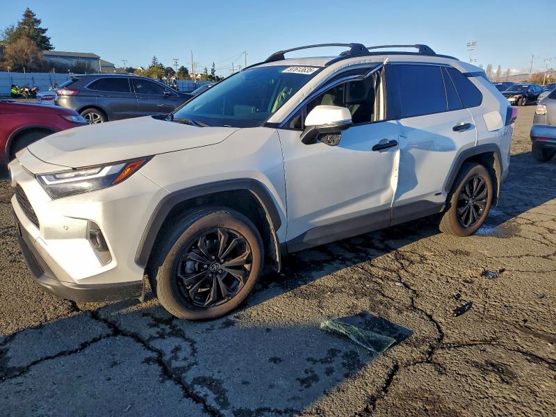 Продажа на аукционе авто 2024 Toyota Rav4, vin: JTMB6RFV6RJ056840, номер лота: 97613635