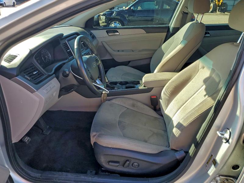 Продажа на аукционе авто 2019 Hyundai Sonata Lim, vin: 5NPE34AF4KH771574, номер лота: 98456225