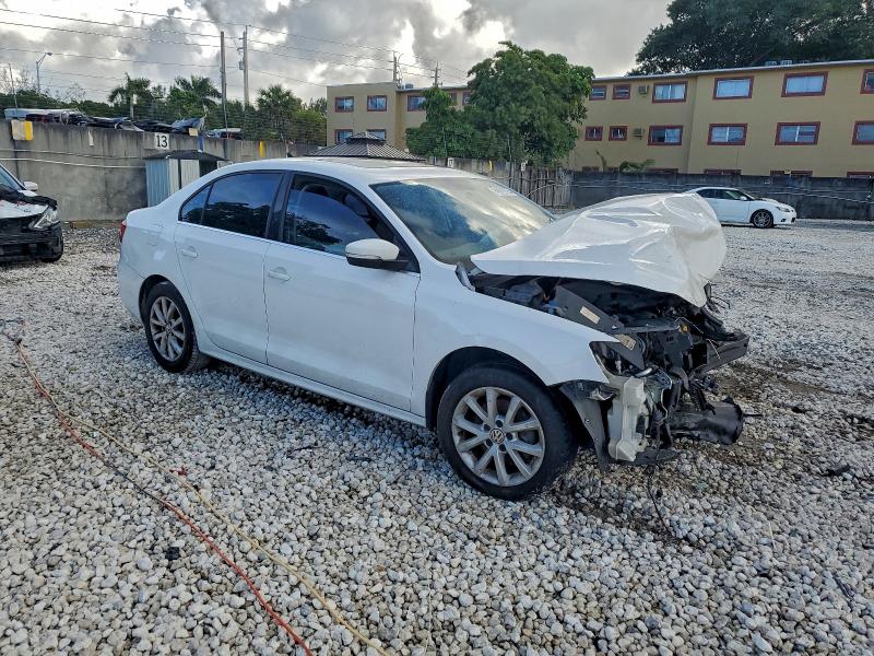 Продажа на аукционе авто 2013 Volkswagen Jetta, vin: 3VWDX7AJ2DM391083, номер лота: 94679725
