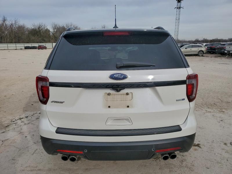 97102275 :رقم المزاد ، 1FM5K8GT6JGA42840 vin ، 2018 Ford Explorer S مزاد بيع
