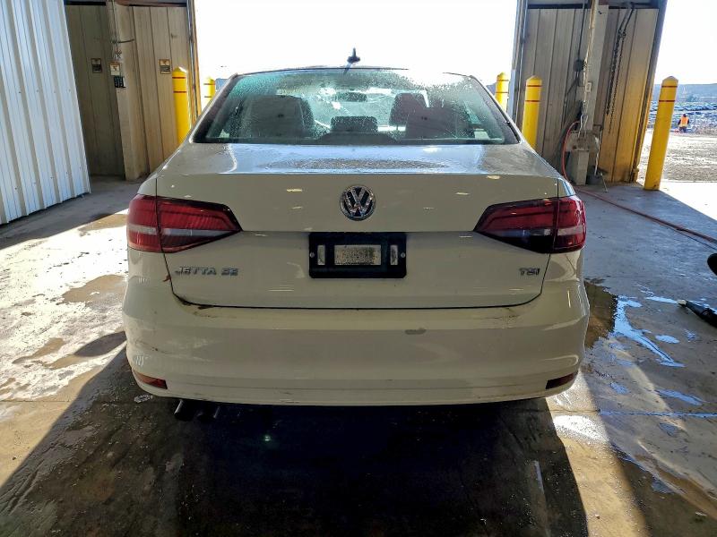 94491075 :رقم المزاد ، 3VWB67AJ6HM222474 vin ، 2017 Volkswagen Jetta مزاد بيع