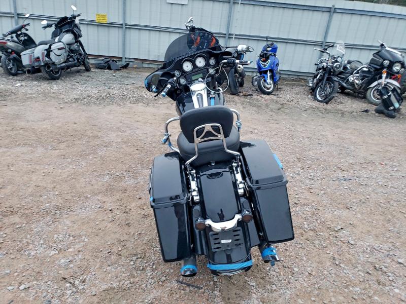 2013 Harley-davidson Flhx მანქანა იყიდება აუქციონზე, vin: 1HD1KBM13DB628818, აუქციონის ნომერი: 97591135