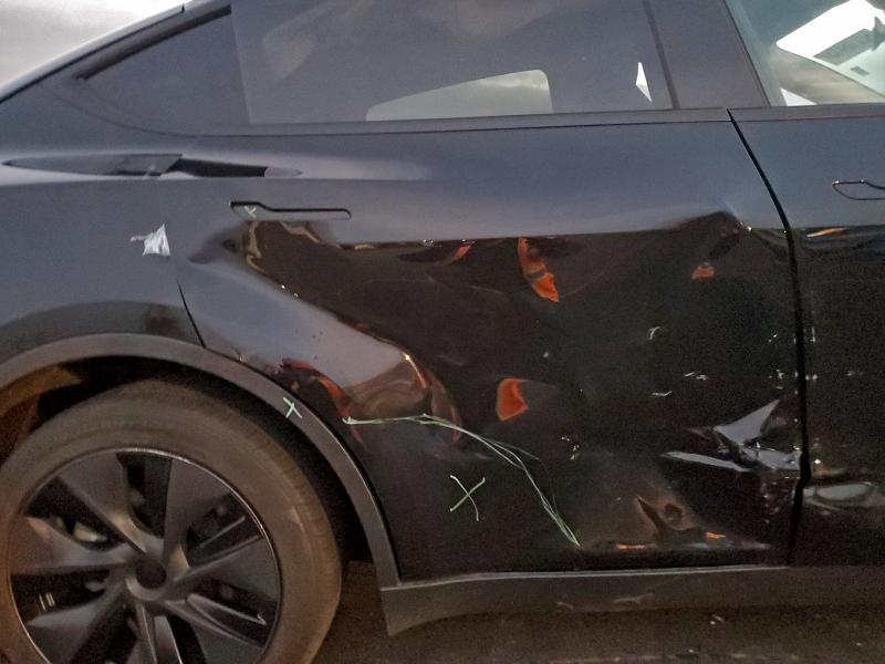2025 Tesla Model Y მანქანა იყიდება აუქციონზე, vin: 7SAYGDEE8SF299108, აუქციონის ნომერი: 92218415