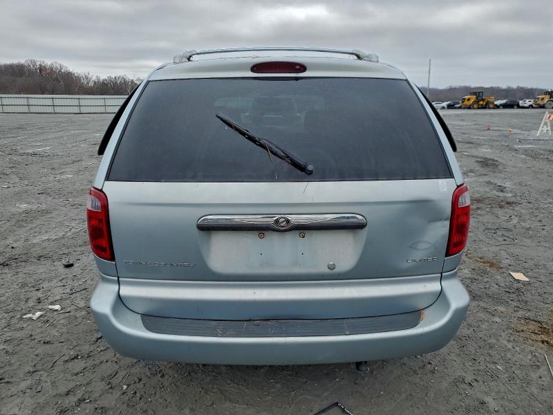 2001 Chrysler Town & Country მანქანა იყიდება აუქციონზე, vin: 2C8GP64L21R139618, აუქციონის ნომერი: 96336985