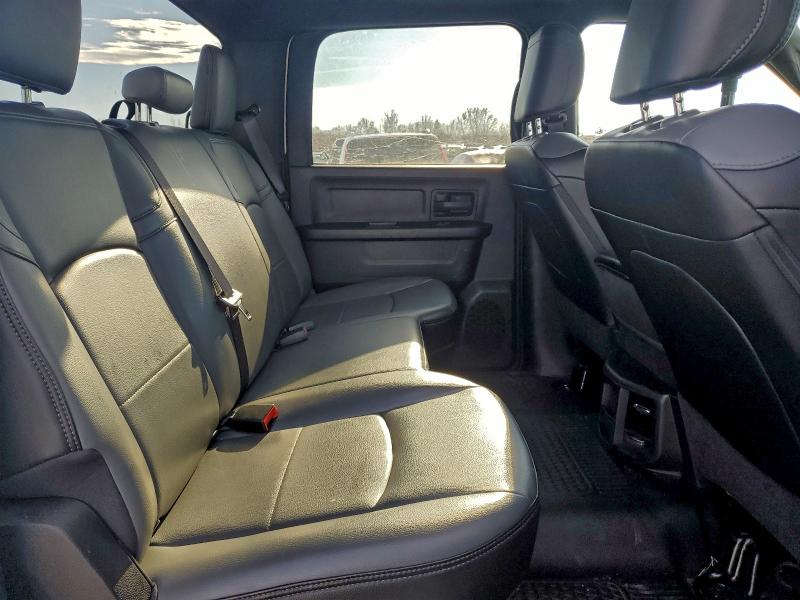 97395785 :رقم المزاد ، 3C6UR5HJ6RG331943 vin ، 2024 Ram 2500 مزاد بيع