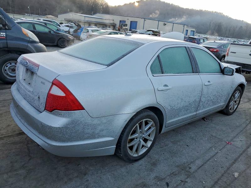 95841305 :رقم المزاد ، 3FAHP0JA8BR117002 vin ، 2011 Ford Fusion مزاد بيع