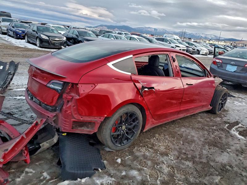 96499635 :رقم المزاد ، 5YJ3E1EB7JF072850 vin ، 2018 Tesla Model 3 مزاد بيع