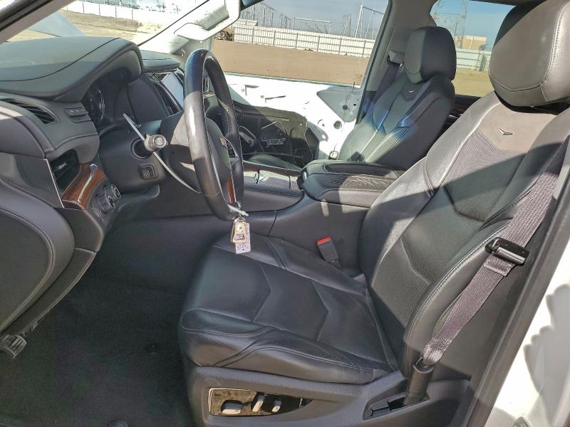 96761015 :رقم المزاد ، 1GYS4BKJ8HR402705 vin ، 2017 Cadillac Escalade L مزاد بيع