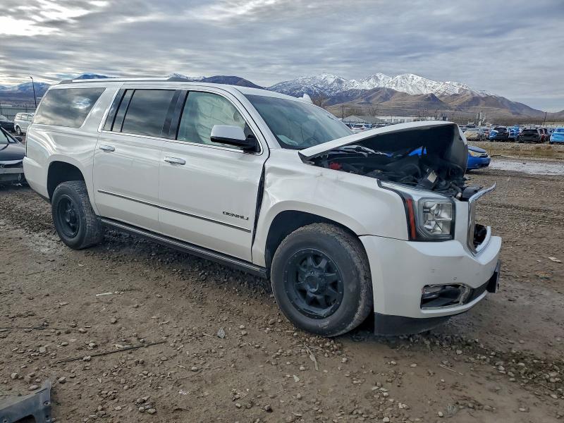 95323735 :رقم المزاد ، 1GKS2HKJ2JR132542 vin ، 2018 Gmc Yukon Xl D مزاد بيع