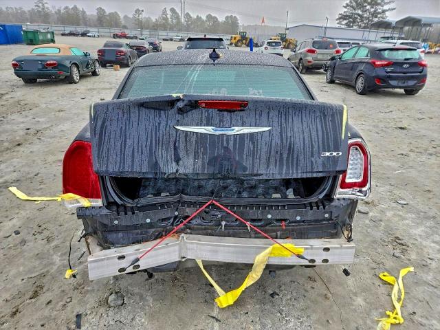 96072205 :رقم المزاد ، 2C3CCAAG7JH264579 vin ، 2018 Chrysler 300 مزاد بيع