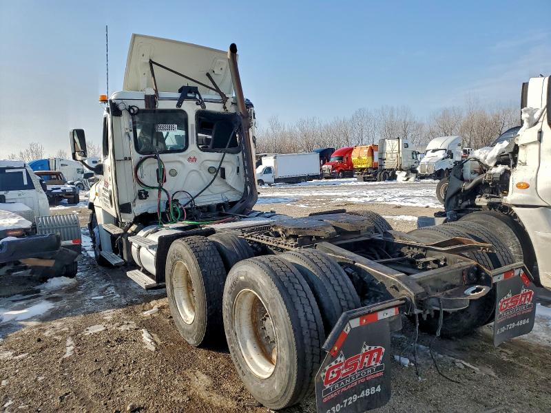 95933895 :رقم المزاد ، 3AKJGEDV8GSGV3851 vin ، 2016 Freightliner Cascadia مزاد بيع