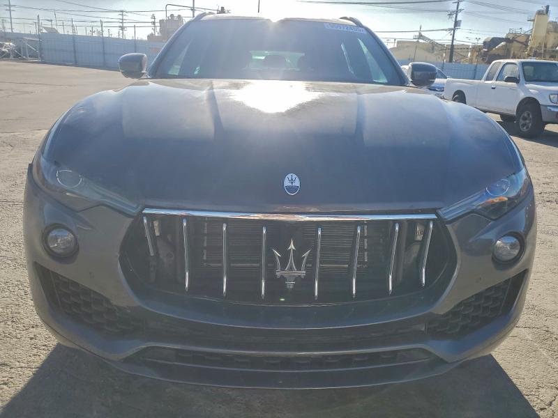 Продажа на аукционе авто 2019 Maserati Levante, vin: ZN661XUA5KX322564, номер лота: 95972455