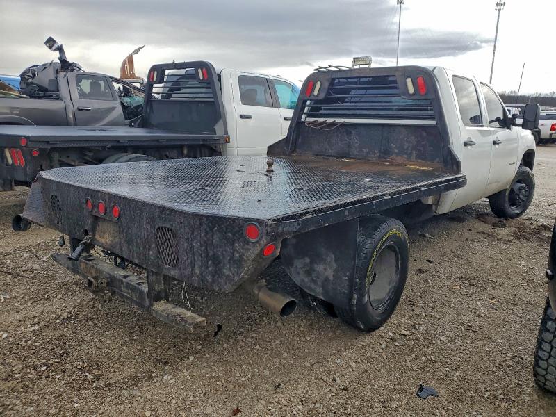 97097955 :رقم المزاد ، 1GD422CL9BF251463 vin ، 2011 Gmc Sierra مزاد بيع