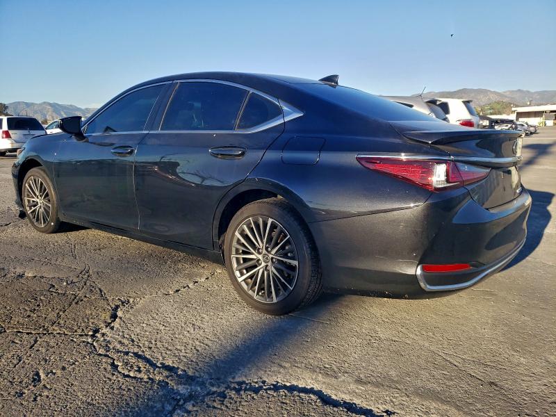 95500675 :رقم المزاد ، 58ADA1C15RU047527 vin ، 2024 Lexus Es300h مزاد بيع