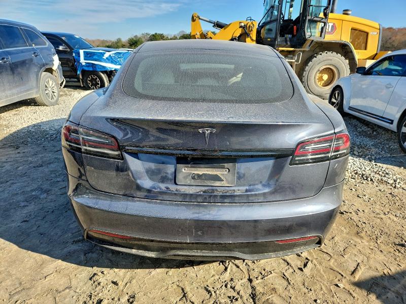 95939895 :رقم المزاد ، 5YJSA1E57NF486122 vin ، 2022 Tesla Model S مزاد بيع