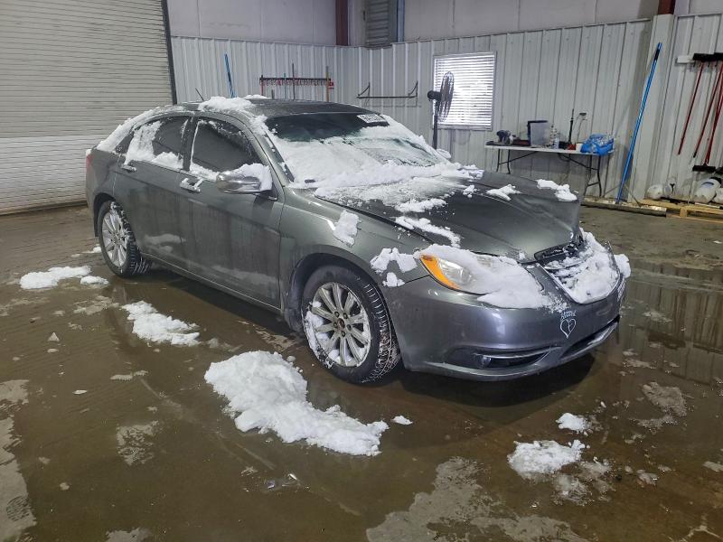 96472335 :رقم المزاد ، 1C3CCBCG1DN699113 vin ، 2013 Chrysler 200 مزاد بيع