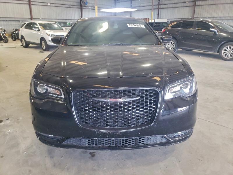 2023 Chrysler 300 S მანქანა იყიდება აუქციონზე, vin: 2C3CCABG1PH599814, აუქციონის ნომერი: 95519325