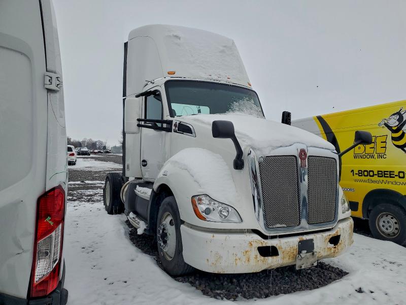 86329625 :رقم المزاد ، 1XKYA48X2GJ496713 vin ، 2016 Kenworth Constructi مزاد بيع