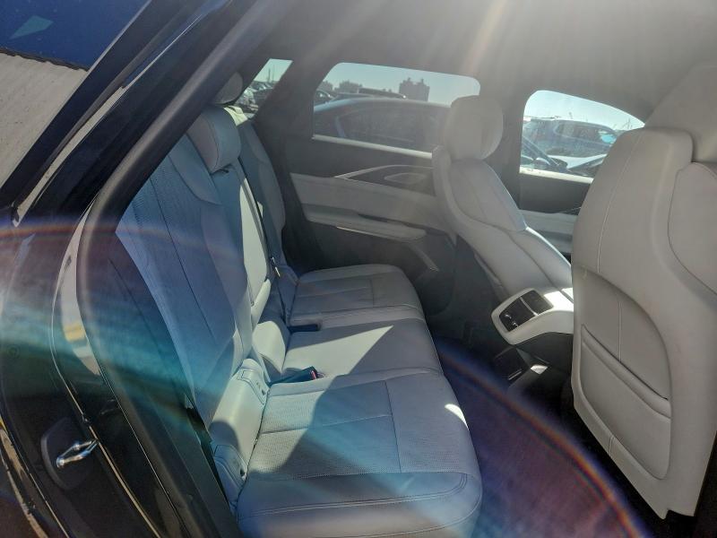 Продажа на аукционе авто 2024 Cadillac Lyriq Spor, vin: 1GYKPWRK2RZ105900, номер лота: 96182615