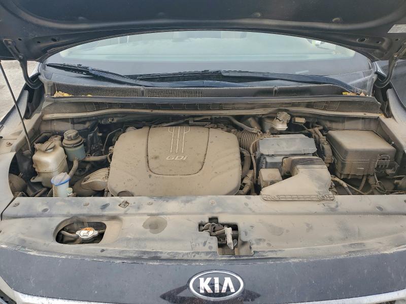 96123995 :رقم المزاد ، KNDMB5C11F6068200 vin ، 2015 Kia Sedona مزاد بيع