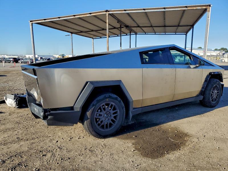 96083625 :رقم المزاد ، 7G2CEHED9RA033077 vin ، 2024 Tesla Cybertruck مزاد بيع