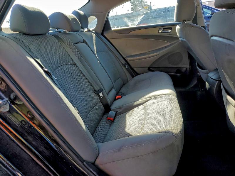 95900215 :رقم المزاد ، 5NPEB4AC0DH518845 vin ، 2013 Hyundai Sonata مزاد بيع