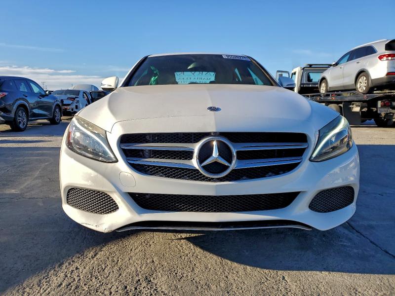 Продаж на аукціоні авто 2018 Mercedes-benz C, vin: 55SWF4JBXJU268555, номер лоту: 95526275