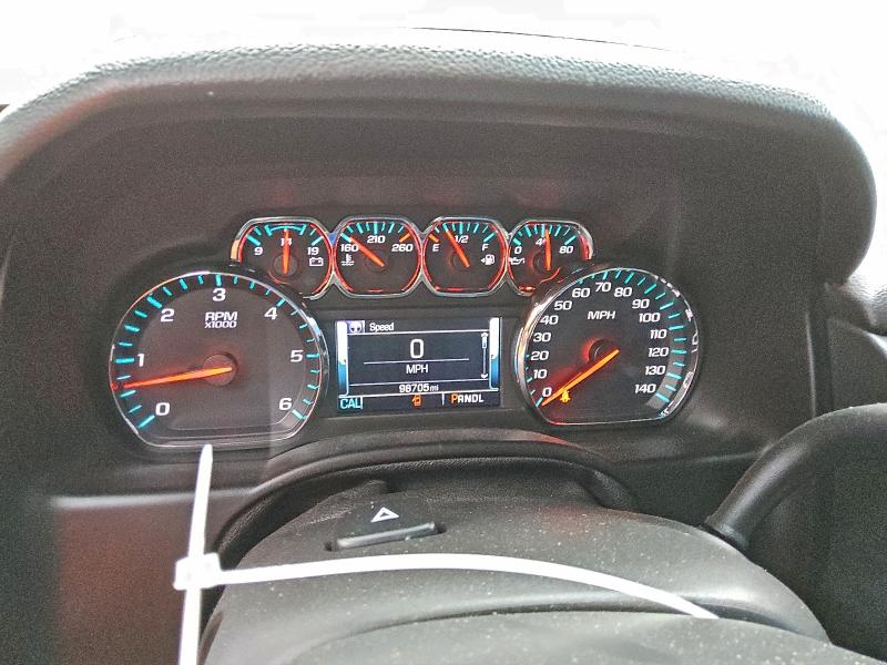 93315545 :رقم المزاد ، 1GNSCJKC8JR161889 vin ، 2018 Chevrolet Suburban مزاد بيع