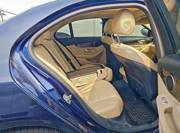 Продажа на аукционе авто 2017 Mercedes-benz C 300 4mat, vin: 55SWF4KBXHU216920, номер лота: 97963395