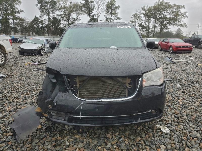 95483595 :رقم المزاد ، 2C4RC1BG8DR519744 vin ، 2013 Chrysler Town & Country مزاد بيع