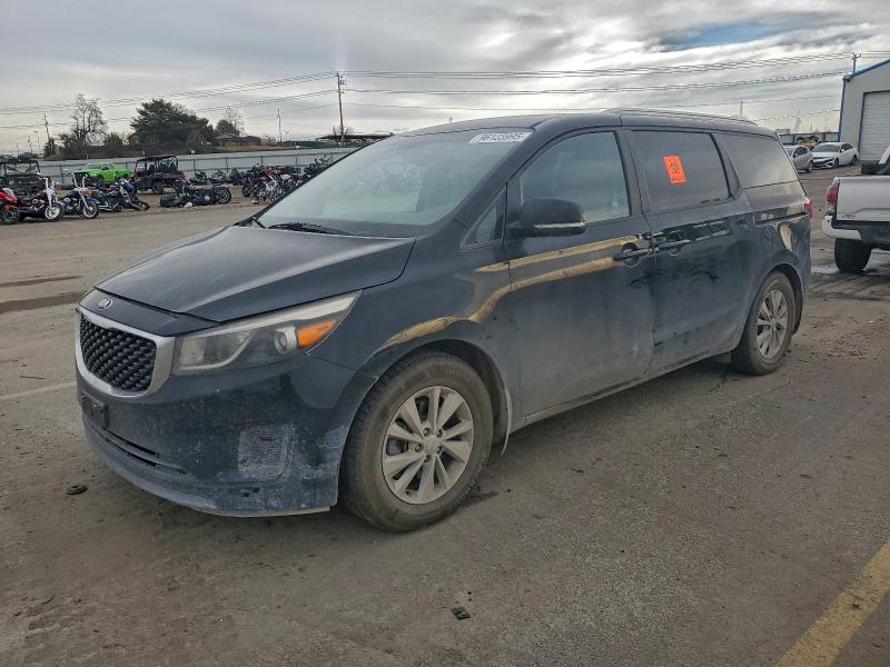 96123995 :رقم المزاد ، KNDMB5C11F6068200 vin ، 2015 Kia Sedona مزاد بيع