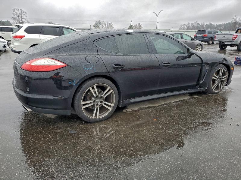 93833065 :رقم المزاد ، WP0AA2A76DL012120 vin ، 2013 Porsche Panamera مزاد بيع